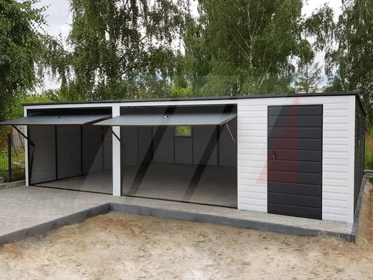 Garaż blaszany biały spad dachu do tyłu 8m x 6m bramy grafit