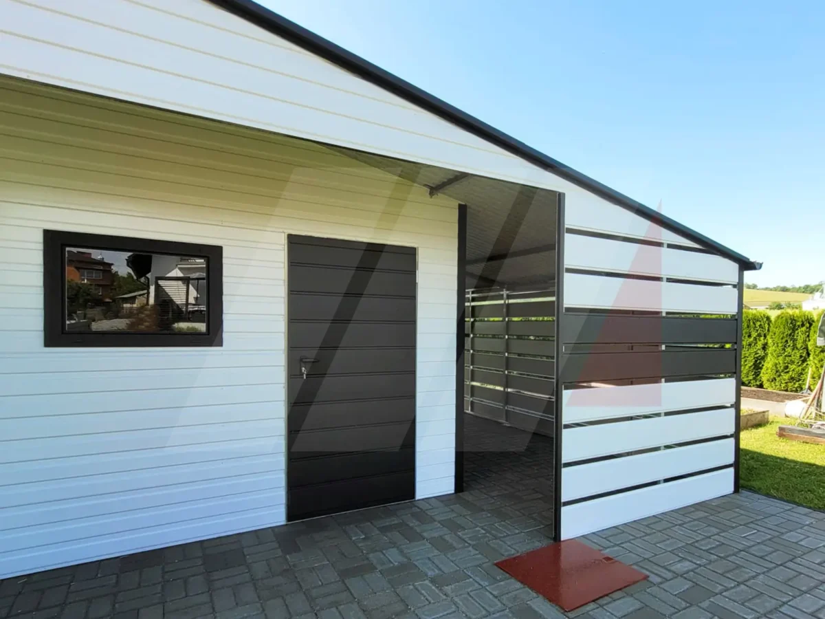 Garaż blaszany biały 9m x 6m pomieszczenie gosp. 2m x 6m