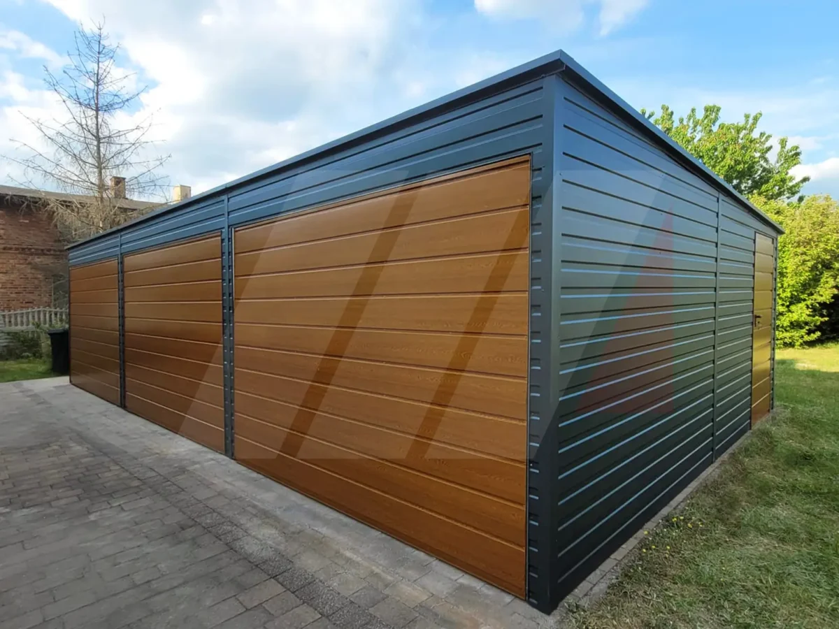 Garaż blaszany trzystanowiskowy grafit 9m x 6m bramy złoty dąb