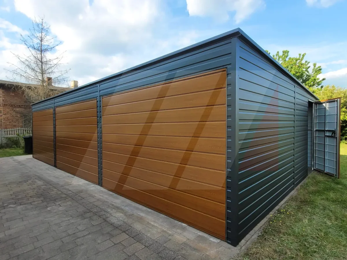 Garaż blaszany trzystanowiskowy grafit 9m x 6m bramy złoty dąb